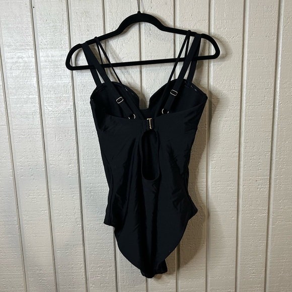 Athleta Aqualuxe Square Plunge One Piece Swimsuit, size medium. - Picture 3 of 6
